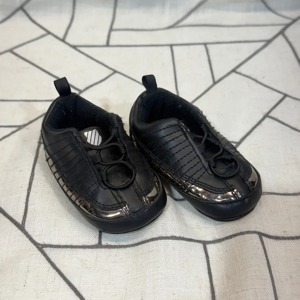 K-Swiss Sneakers Size 3 Black Metallic Pewter Soft Sole Infant Crib Shoes